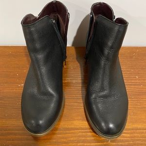 BLACK ANKLE BOOTS
